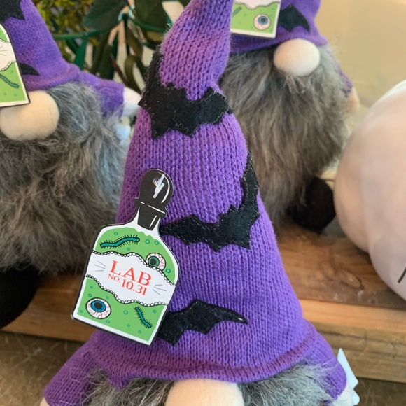 LAB 10.31 HALLOWEEN Purple/BLK Gnomes - Picture 6 of 6